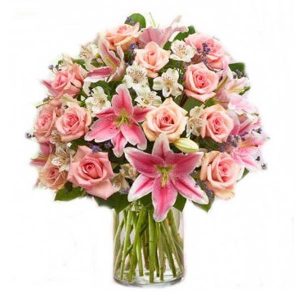 Arranjo no vaso G com 12 Rosas cor Rosa, Lírios Rosa e Astromélias Branca