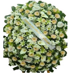Coroa de Flores Tons Brancos e Chá(Tam:1,50)