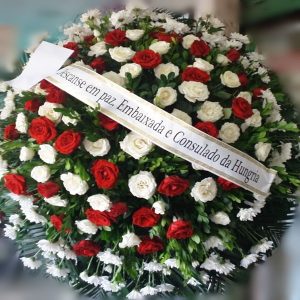 Coroa de Flores com Rosas Brancas e Vermelhas(Tam:1,30)