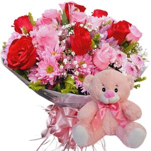 Buquê com 12 Rosa Cor Rosa e Vermelhas com Flores do campo+Urso Pelúcia Rosa 25cm